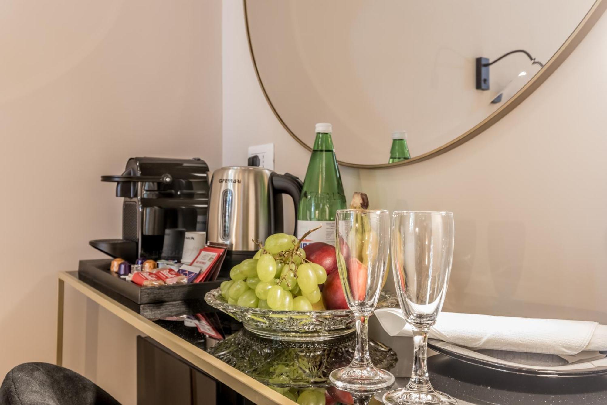 Queen Of Rome Luxury Rooms Exteriér fotografie